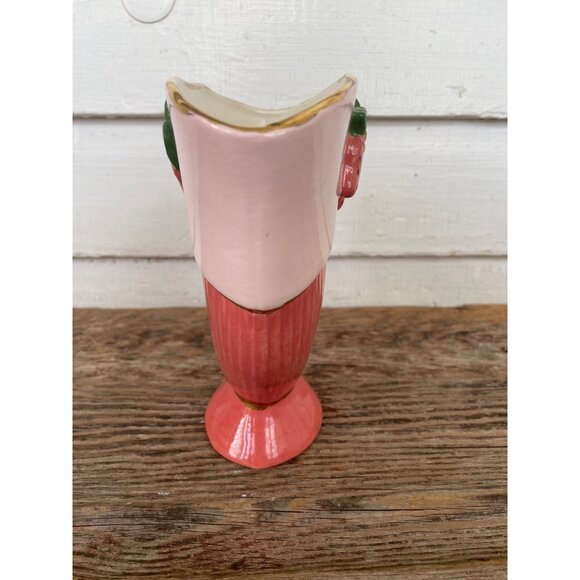 Vintage 1960s Red wing Pottery Fan Vase Strawberry Embellished Retro - Picture 4 of 13